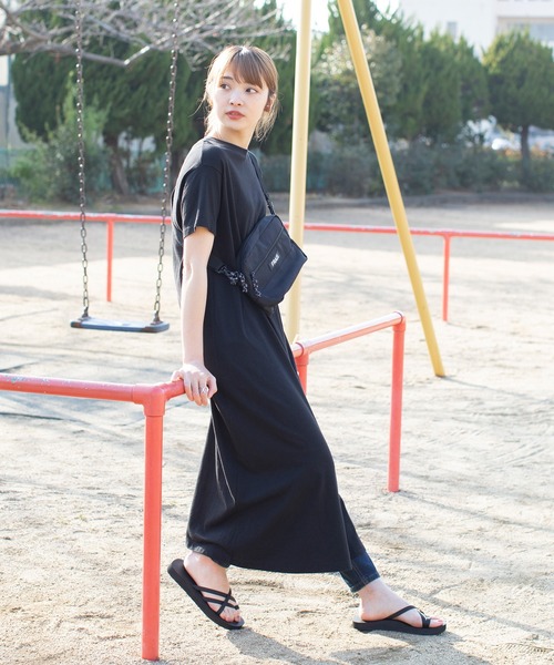 welleg(ウェレッグ)の「軽量クロスストラップフラットサンダル(サンダル・レディース・ブラウン/ブラック・S/LL/3L/XXS/M/L/XS)」の8枚目の写真