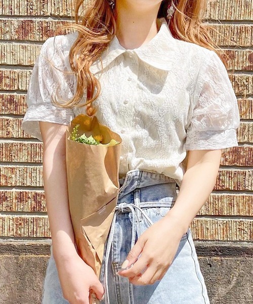 anown（アノン）の「ビッグカラー レースパフスリーブブラウス【ファッションインフルエンサーanchan×anown 限定コラボ】（シャツ/ブラウス・レディース・ホワイト/ピンク・S/M）」の2枚目の写真