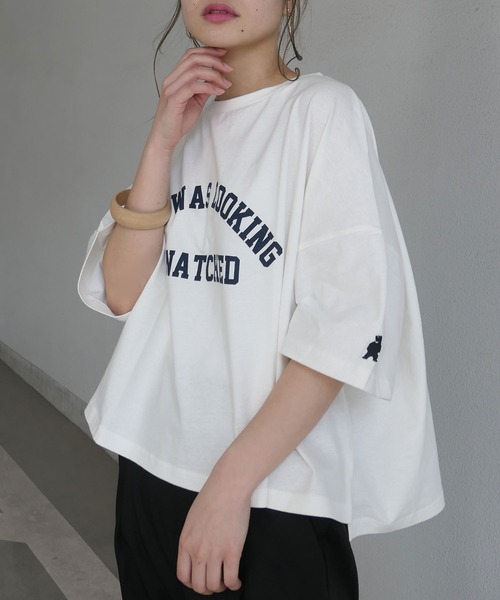 CORNERS（コーナーズ）の「カレッジロゴオーバーサイズTシャツ（Tシャツ/カットソー・レディース・スミクロ/マスタード/ネイビー/オフホワイト・FREE）」の2枚目の写真