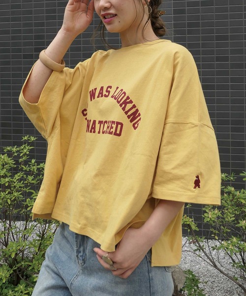CORNERS（コーナーズ）の「カレッジロゴオーバーサイズTシャツ（Tシャツ/カットソー・レディース・スミクロ/マスタード/ネイビー/オフホワイト・FREE）」の4枚目の写真