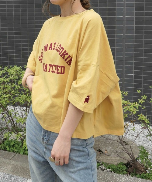 CORNERS（コーナーズ）の「カレッジロゴオーバーサイズTシャツ（Tシャツ/カットソー・レディース・スミクロ/マスタード/ネイビー/オフホワイト・FREE）」の7枚目の写真