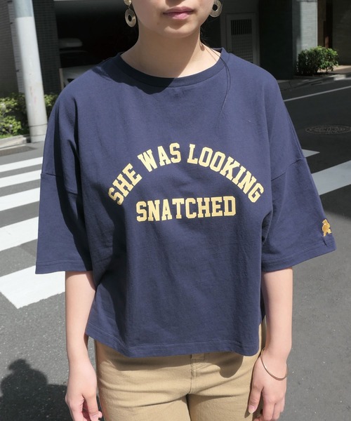 CORNERS（コーナーズ）の「カレッジロゴオーバーサイズTシャツ（Tシャツ/カットソー・レディース・スミクロ/マスタード/ネイビー/オフホワイト・FREE）」の15枚目の写真