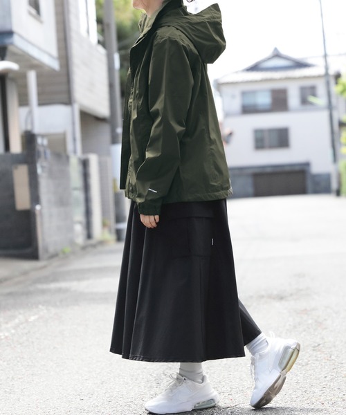 THE NORTH FACE(ザノースフェイス)の「THE NORTH FACE リゾルブジャケット(ナイロンジャケット・レディース・ブラック/グリーン系その他/グリーン系その他2/レッド・MEDIUM/X-LARGE/SMALL/LARGE)」の19枚目の写真