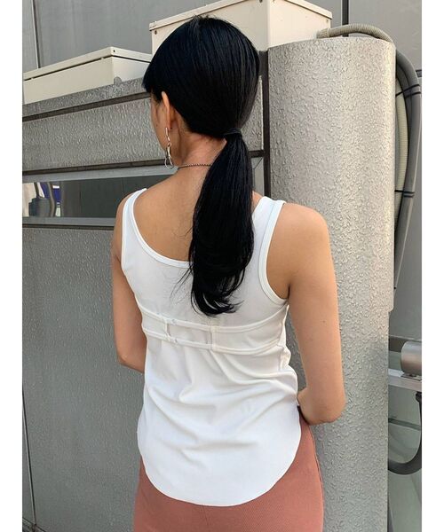 EMODA（エモダ）の「バックストラップタンクトップ（タンクトップ・レディース・ホワイト/ブラック/ブラウン・FREE）」の12枚目の写真