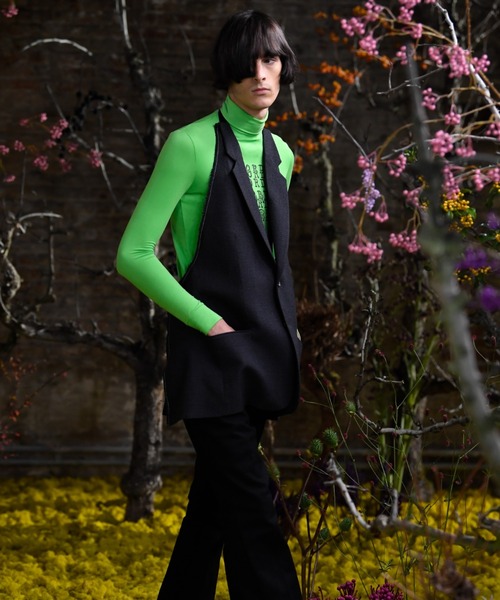 RAF SIMONS（ラフシモンズ）の「Sous pull with black print in front