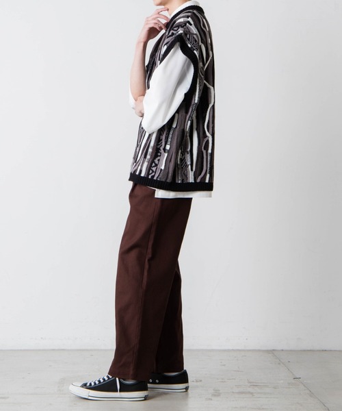 WEGO（ウィゴー）の「WEGO/総柄デザインベスト（ベスト・メンズ・ライトベージュ/ブラック/ブラック系その他・LARGE/MEDIUM）」の5枚目の写真