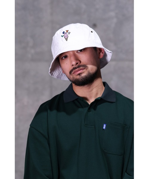 LFYT（エルエフワイティー）の「LFYT ラファイエット [Lafayette] - × ラブン [RABUNS] コラボ メルティング ミスタースナブ バケットハット [MELTING MR.SNUB BUCKET HAT]（ハット・メンズ・ブラック/グリーン/パープル/ホワイト・LARGE/MEDIUM）」の2枚目の写真