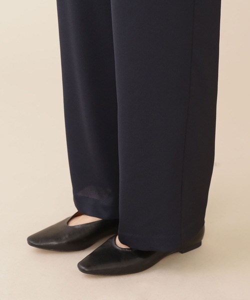 NANO universe（ナノユニバース）の「サッカーサテンイージーギャザーパンツ（その他パンツ・レディース・ブラウン/ネイビー/アイボリー・36/38）」の12枚目の写真