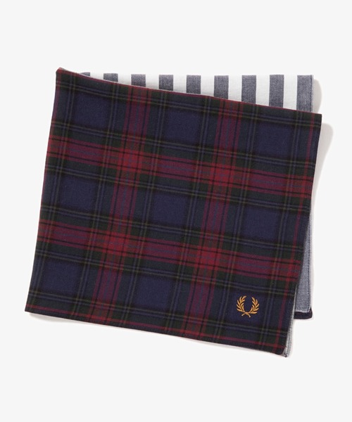 FRED PERRY（フレッドペリー）の「Woven Handkerchief（ハンカチ/ハンドタオル・メンズ・グレー/キャメル・ONE SIZE）」の2枚目の写真
