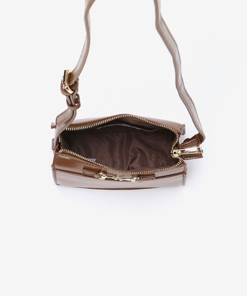 MAJESTIC LEGON（マジェスティックレゴン）の「ビット付スクエアバッグ（ショルダーバッグ・レディース・ブラック/ブラウン/グリーン/グレイッシュベージュ・FREE）」の5枚目の写真