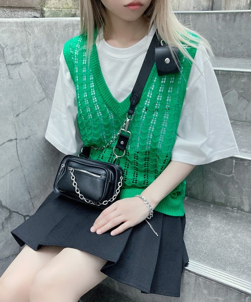 Figments(フィグメンツ)の「ダブルチェーンツキミニショルダー(ショルダーバッグ・レディース・ブラック・FREE)」の4枚目の写真