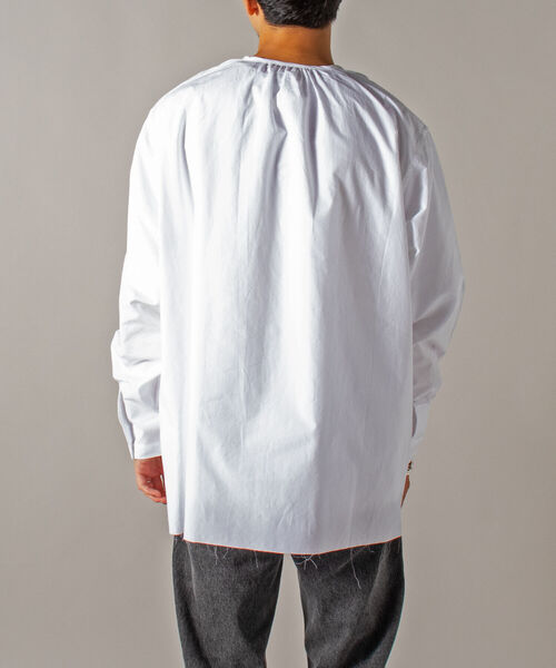 GLOSTER（グロスター）の「【GLOSTER/グロスター】オーガニックコットン スモックシャツ（シャツ/ブラウス・メンズ・ホワイト/ブラック/サックスブルー・MEDIUM/LARGE）」の7枚目の写真