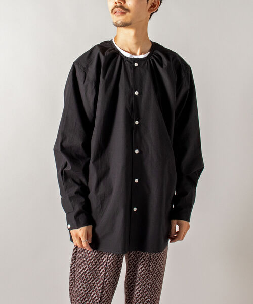 GLOSTER（グロスター）の「【GLOSTER/グロスター】オーガニックコットン スモックシャツ（シャツ/ブラウス・メンズ・ホワイト/ブラック/サックスブルー・MEDIUM/LARGE）」の8枚目の写真