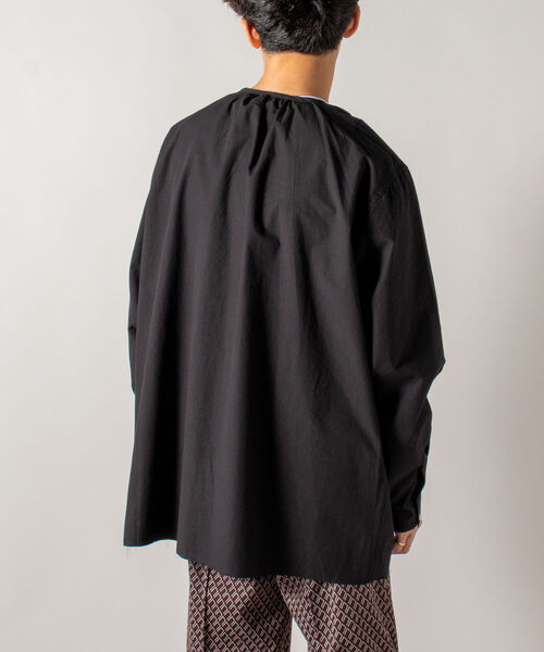 GLOSTER（グロスター）の「【GLOSTER/グロスター】オーガニックコットン スモックシャツ（シャツ/ブラウス・メンズ・ホワイト/ブラック/サックスブルー・MEDIUM/LARGE）」の16枚目の写真