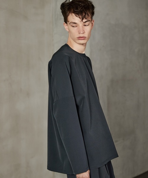 WYM × ATTACHMENT（ウィム×アタッチメント）の「【ATTACHMENT × WYM】IRREGULAR SLEEVE RELAX PO（Tシャツ/カットソー・メンズ・アッシュブラウン/チャコール・S/M/L）」の7枚目の写真