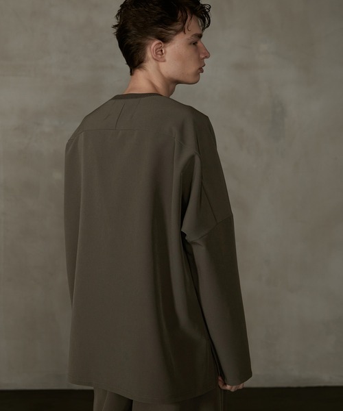 WYM × ATTACHMENT（ウィム×アタッチメント）の「【ATTACHMENT × WYM】IRREGULAR SLEEVE RELAX PO（Tシャツ/カットソー・メンズ・アッシュブラウン/チャコール・S/M/L）」の12枚目の写真