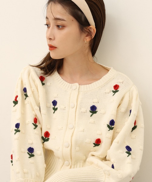 one after another NICE CLAUP（ワンアフターアナザーナイスクラップ）の「刺繍ニットカーディガン（カーディガン/ボレロ・レディース・ホワイト系その他/ブラック系その他/グレー系その他・FREE）」の9枚目の写真