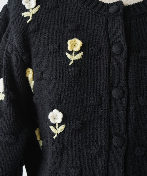 one after another NICE CLAUP（ワンアフターアナザーナイスクラップ）の「刺繍ニットカーディガン（カーディガン/ボレロ・レディース・ホワイト系その他/ブラック系その他/グレー系その他・FREE）」の11枚目の写真