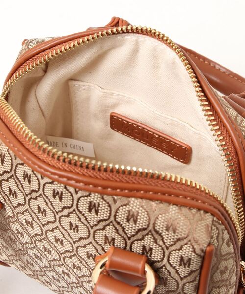 MOUSSY（マウジー）の「MONOGRAM MINI BOSTON バッグ（ショルダーバッグ・レディース・ベージュ/ブラウン・FREE）」の4枚目の写真