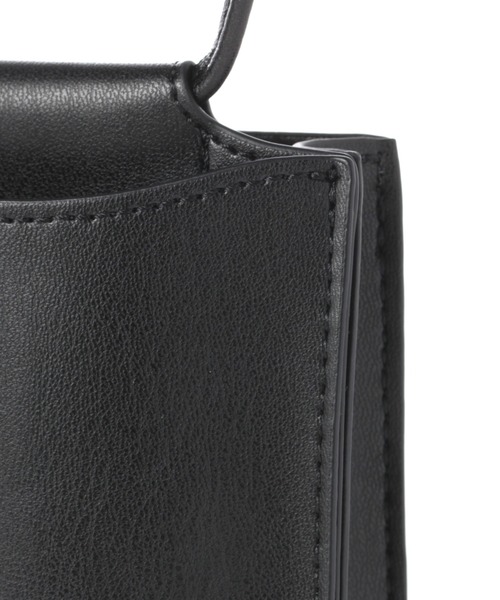 LEPSIM（レプシィム）の「【驚くほど、かるーーーい】スマホショルダー　236411（ショルダーバッグ・レディース・ブラック/ブラウン/シルバー/アイボリー/ピンク・ONE SIZE）」の14枚目の写真