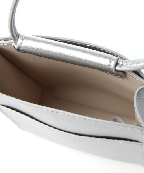 LEPSIM（レプシィム）の「【驚くほど、かるーーーい】スマホショルダー　236411（ショルダーバッグ・レディース・ブラック/ブラウン/シルバー/アイボリー/ピンク・ONE SIZE）」の15枚目の写真