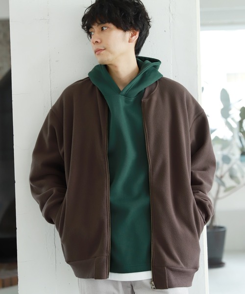 LAKOLE(ラコレ)の「両面フリースブルゾン / 229813(ブルゾン・メンズ・チャコール/ブラウン/ベージュ/ブラック・LARGE/MEDIUM/X-LARGE)」の4枚目の写真
