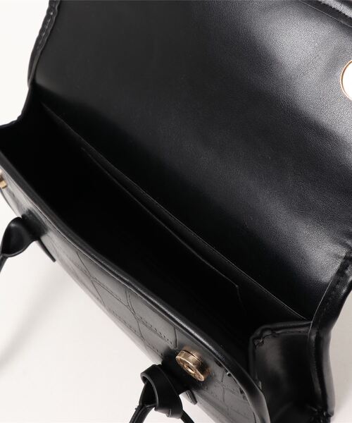 Riberry(リベリー)の「型押しスクエアショルダーバッグ(ハンドバッグ・レディース・ホワイト/ブラック/ブラウン/イエロー/グリーン・FREE)」の16枚目の写真