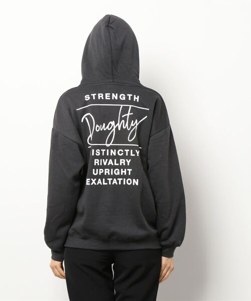 GGD（ジージーディー）の「オーバーサイズ裏起毛ワンポイントパーカー（パーカー・レディース・ブラック/グリーン/ブラウン・L/LL/M）」の7枚目の写真