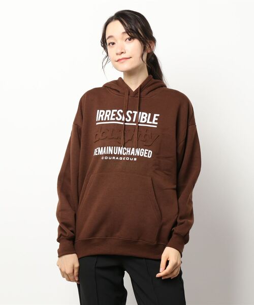 GGD（ジージーディー）の「オーバーサイズ裏起毛ワンポイントパーカー（パーカー・レディース・ブラック/グリーン/ブラウン・L/LL/M）」の11枚目の写真