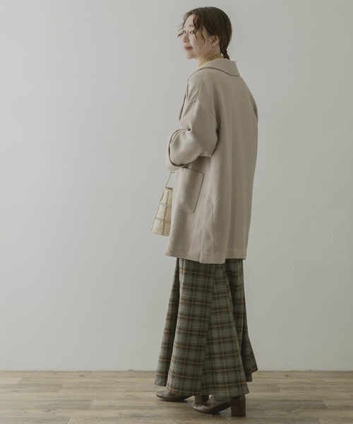 F by ROSSO(エフバイロッソ)の「F by ROSSO ビッグカラーミドルコート(その他アウター・レディース・ダークブラウン/ライトベージュ・FREE)」の4枚目の写真