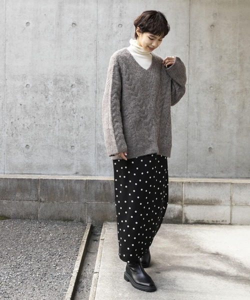 URBAN RESEARCH（アーバンリサーチ）の「ドットプリントIラインロングスカート（スカート・レディース・グリーン系その他/ブラック系その他・38/36）」の17枚目の写真