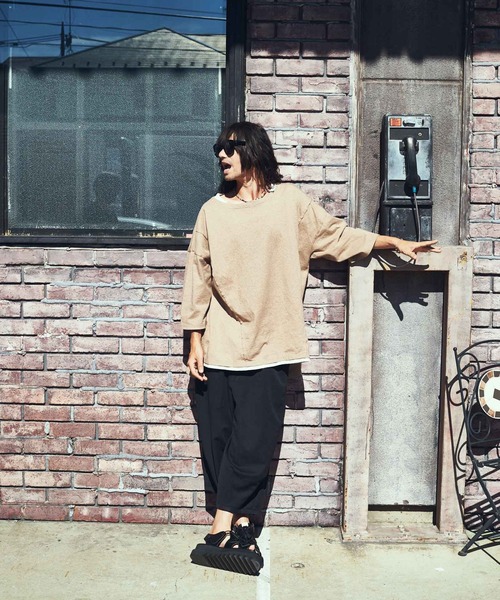 glamb(グラム)の「Fake Layered Wide CS / フェイクレイヤードワイドカットソー(Tシャツ/カットソー・メンズ・グレー/ブラウン/ブラック・L/M/S)」の17枚目の写真