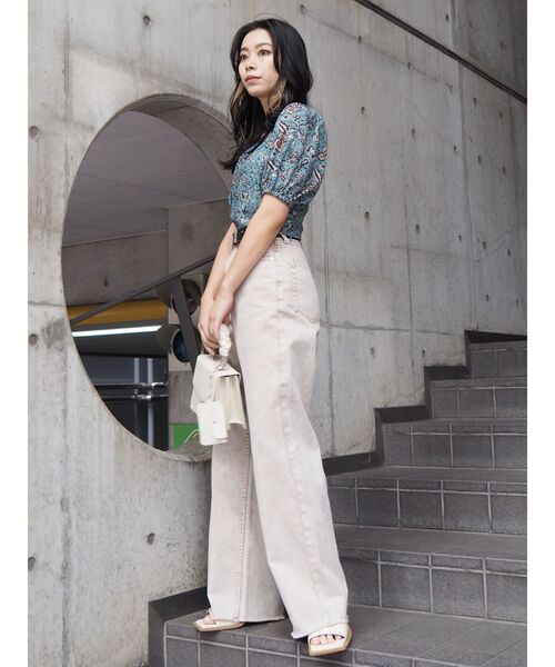 EVRIS（エヴリス）の「クロコスクエアBAG（ショルダーバッグ・レディース・ホワイト/ブラック/イエロー/グリーン・FREE）」の5枚目の写真