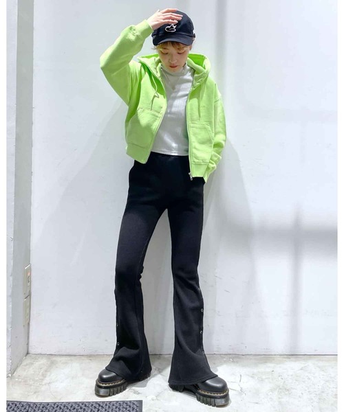 X-girl(エックスガール)の「COMPACT ZIP UP HOODIE(パーカー・レディース・アッシュ/ライトグリーン/ブラック・S/M)」の17枚目の写真