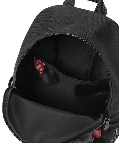 Manhattan Portage（マンハッタンポーテージ）の「Cobble Hill Sling Bag（ショルダーバッグ・メンズ・ブラック・SMALL）」の4枚目の写真