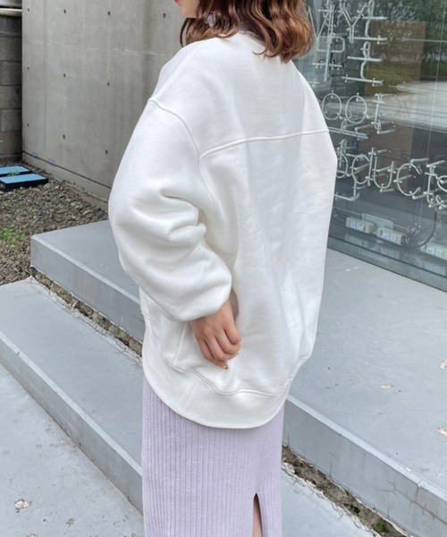 one after another NICE CLAUP（ワンアフターアナザーナイスクラップ）の「ビックシルエットロゴ刺繍スウェット（スウェット・レディース・グレー/オートミール/オフホワイト・FREE）」の19枚目の写真