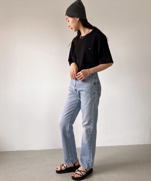 TOMMY HILFIGER（トミーヒルフィガー）の「TOMMY HILFIGER(トミーヒルフィガー) / Core Flag Tee フラッグロゴ刺繍 半袖 Tシャツ（Tシャツ/カットソー・レディース・ホワイト/ブラック/ネイビー/グレー・S/M/L）」の11枚目の写真