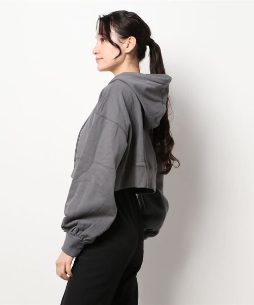 ENVYM(アンビー)の「ショートスエットPK(パーカー・レディース・ホワイト/ブルー/ブラック・FREE)」の20枚目の写真