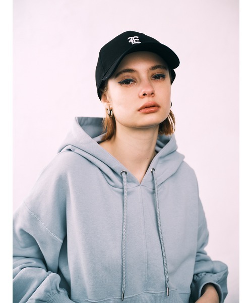 ENVYM(アンビー)の「ショートスエットPK(パーカー・レディース・ホワイト/ブルー/ブラック・FREE)」の5枚目の写真