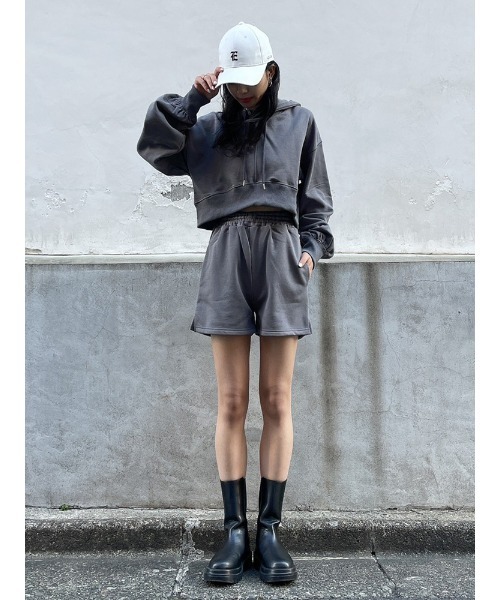 ENVYM(アンビー)の「ショートスエットPK(パーカー・レディース・ホワイト/ブルー/ブラック・FREE)」の11枚目の写真