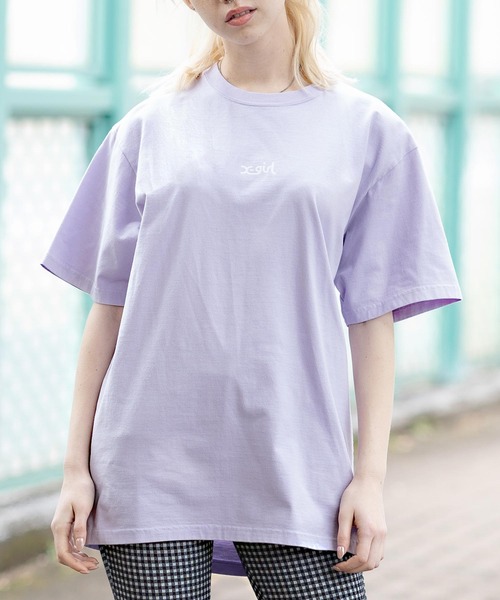 X-girl（エックスガール）の「MILLS LOGO S/S TEE /ミルズロゴ　Tシャツ（Tシャツ/カットソー・レディース・ライトパープル/ブラック/ホワイト/ライトブルー・L/S/M/XL）」の4枚目の写真