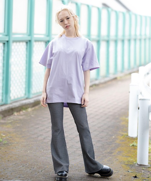 X-girl（エックスガール）の「MILLS LOGO S/S TEE /ミルズロゴ　Tシャツ（Tシャツ/カットソー・レディース・ライトパープル/ブラック/ホワイト/ライトブルー・L/S/M/XL）」の12枚目の写真