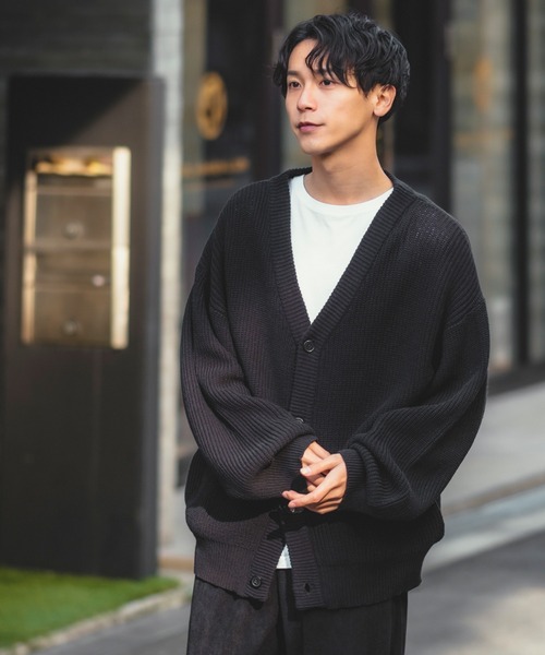 improves（インプローブス）の「【improves】ハイバルキー 総片畔 オーバーサイズ Vネック カーディガン（カーディガン/ボレロ・メンズ・ブラック/ベージュ/ブラウン/イエロー/ブルー/グリーン/レッド/ホワイト/ラベンダー/マスタード/ライトグリーン・MEDIUM/LARGE）」の12枚目の写真