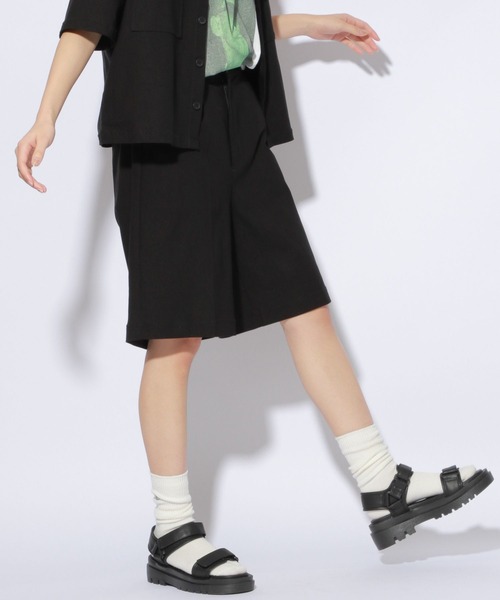 PBLIM(ページボーイリム)の「【PAGEBOYLIM】スーパーストレッチハーフパンツ(その他パンツ・レディース・ブラック/ベージュ・MEDIUM/LARGE)」の4枚目の写真