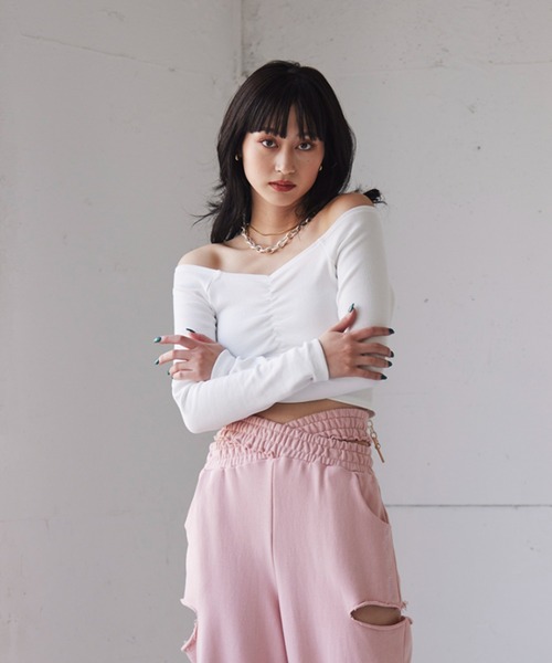 FIG&VIPER（フィグアンドバイパー）の「リブオフショルTOP（Tシャツ/カットソー・レディース・ホワイト/ブラック/ベージュ・FREE）」の8枚目の写真