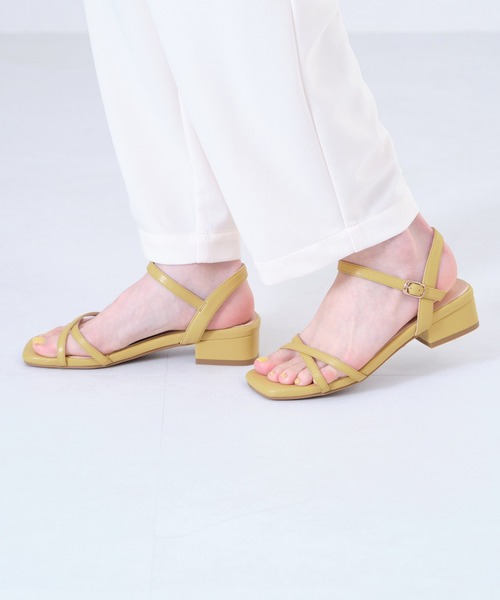 WA ORiental TRaffic(ダブルエーオリエンタルトラフィック)の「ナロークロスストラップサンダル/22202(サンダル・レディース・イエロー/ブラック/ベージュ・L/LL/S/M/SS/3L)」の3枚目の写真