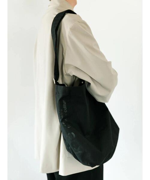koe（コエ）の「キャンバスワンショルダーバッグ（ショルダーバッグ・レディース・ライトカーキ/アイボリー/ブラック・FREE）」の22枚目の写真