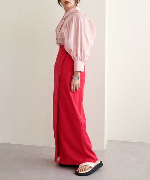 natural couture（ナチュラルクチュール）の「【WEB限定サイズあり】【大人ナチュ】大人のアシメスリットスカート（スカート・レディース・ブラック/ベージュ/レッド・MEDIUM/LARGE）」の5枚目の写真