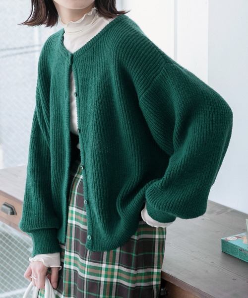 BONLECILL(ボンルシール)の「ボリュームスリーブ畦編みニットカーディガン(カーディガン/ボレロ・レディース・ブラック/レッド/ピンク/ブルー/グリーン/アイボリー/ブラウン/ブラック系1・FREE)」の5枚目の写真