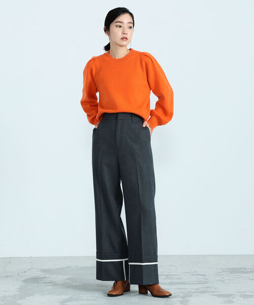 fredy emue（フレディエミュ）の「HAMILTON WOOL 袖タックプルオーバー（ニット/セーター・レディース・ライトグレー/オフホワイト/サックスブルー/オレンジ・38）」の11枚目の写真